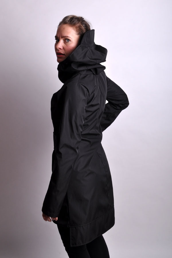 HorizontaliX coat black