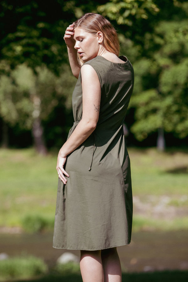 PleatiX dress/ výběr ze tří barev