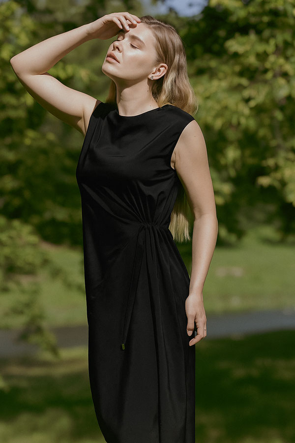 PleatiX dress/ výběr ze tří barev