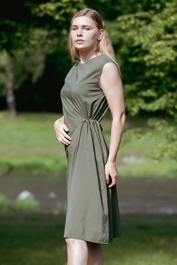 PleatiX dress/ výběr ze tří barev