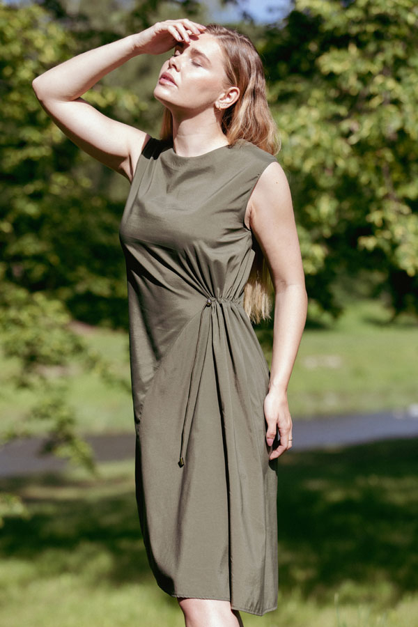 PleatiX dress/ výběr ze tří barev