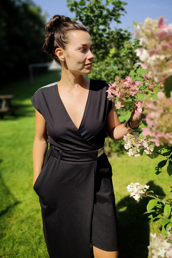TwistiX dress / výběr ze tří barev