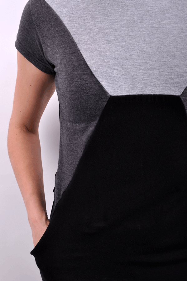 SlantiX geo grey scale top